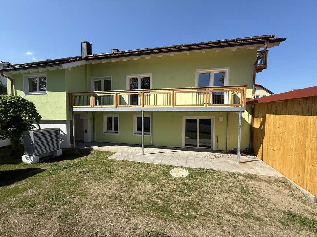 Immobilie in Taching am See - neuwertige komplettmodernisierte
5-Zimmer-Wohnung mit gr. Balkon
in Tengling am Waginger See - Bild 1