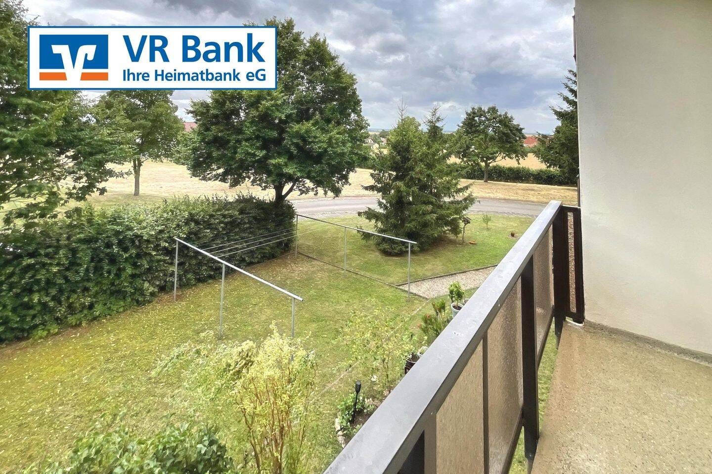 Immobilie in Tonna - Gepflegte Wohnung mit Einbauküche und Balkon - Bild 2