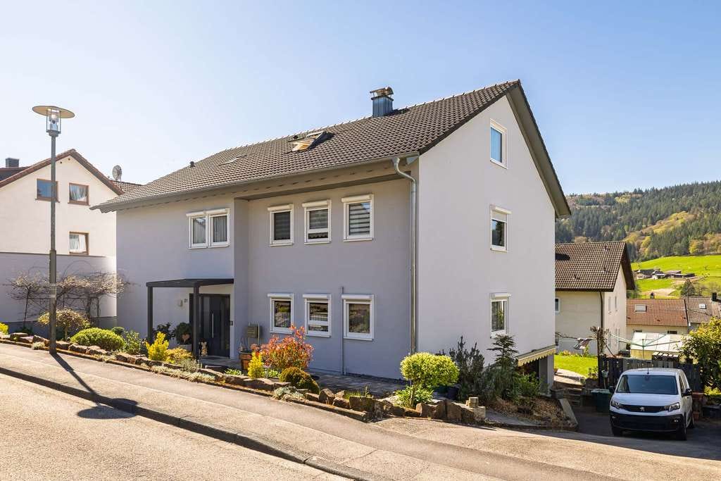 Immobilie in Seelbach - Eigenheim, Kapitalanlage & Ferienwohnung - alles unter einem Dach - Bild 0