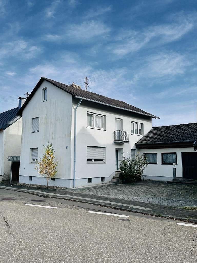 Immobilie in Queidersbach - Queidersbach - Geräumiger Gebäudekomplex bestehend aus zwei Einfamilienhäusern  - Bild 1