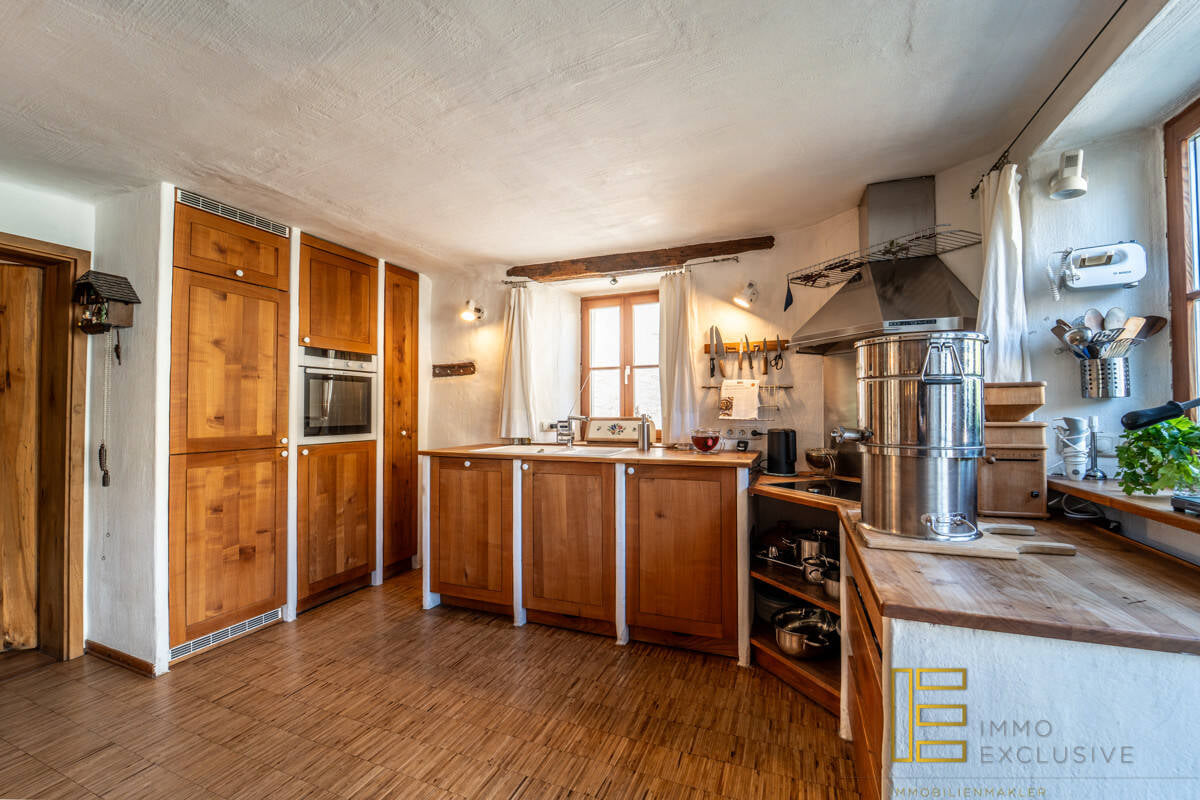 Immobilie in Kanzem - Einzigartig ausgebautes Einfamilienwohnhaus vom Tischlermeister - Bild 4