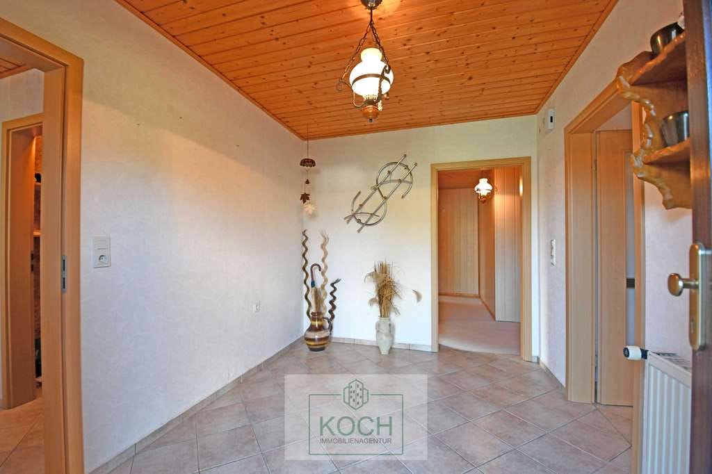 Immobilie in Loxstedt - Großes 1-2 Familienhaus mit großem Grundstück in Loxstedt-Hahnenknoop - Bild 3