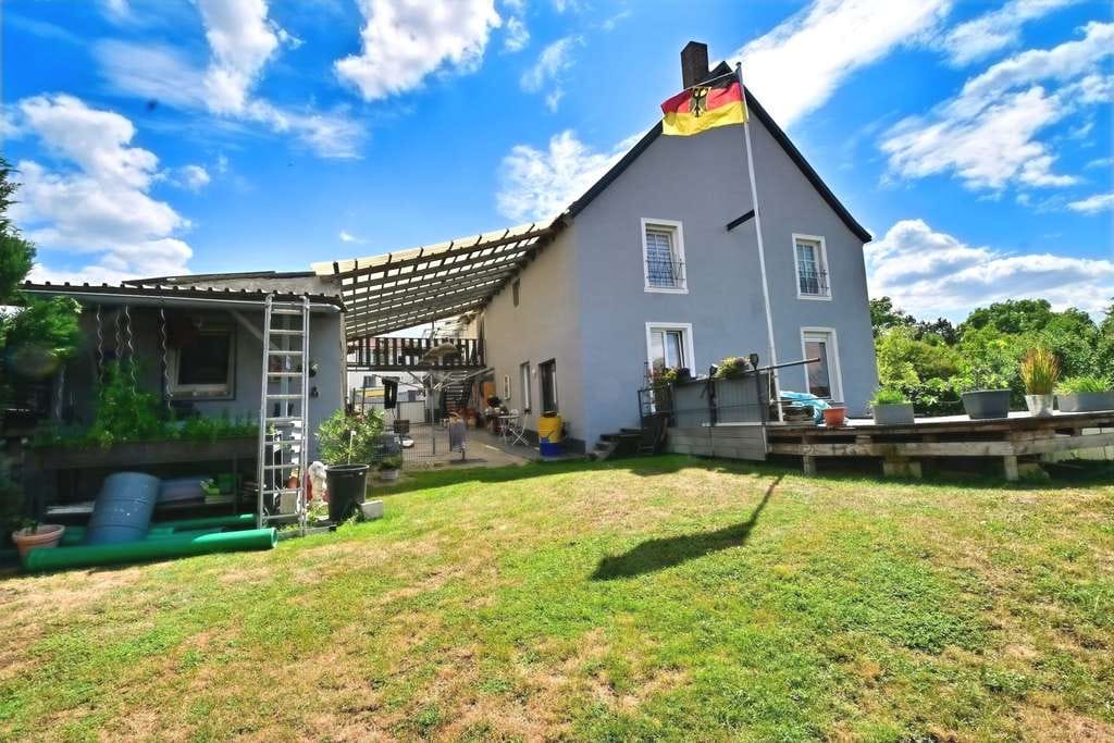 Immobilie in Knetzgau - Schmuckstück mit viel Komfort & Extras - ideal für die Großfamilie oder Mehrgenerationennutzung:  - Bild 4