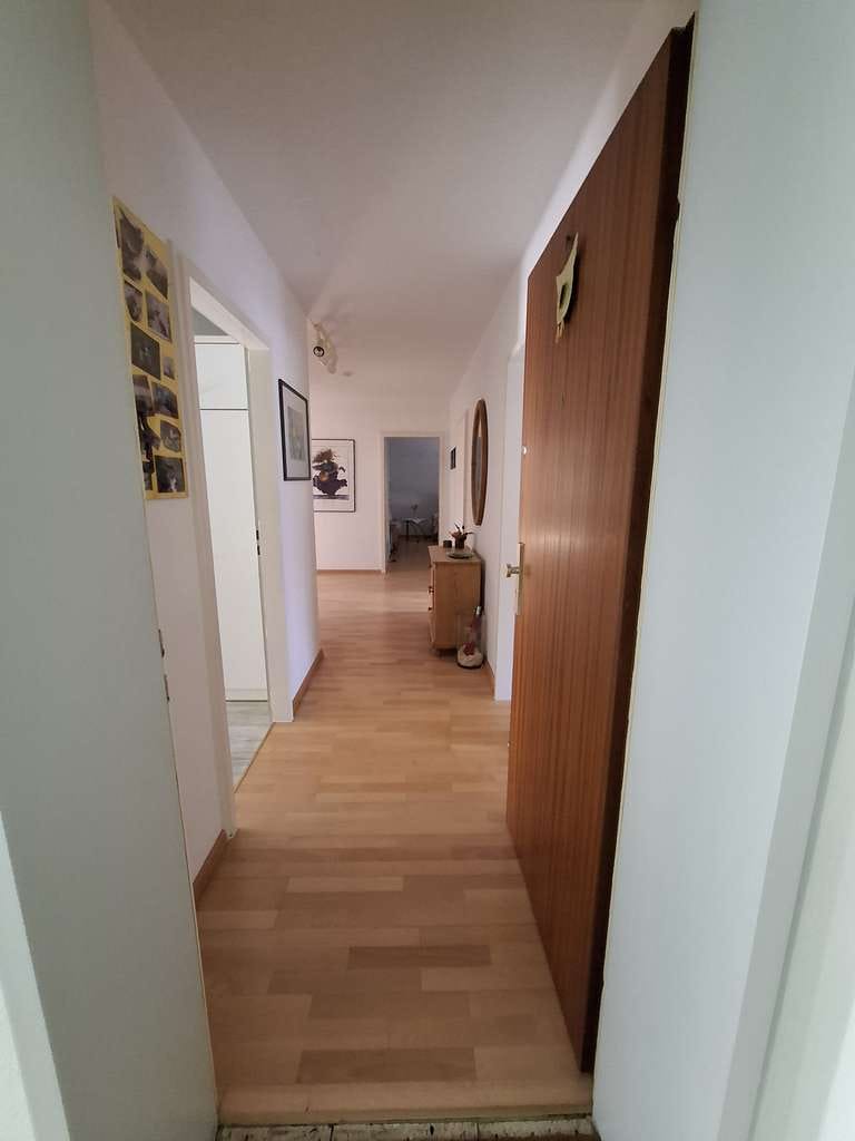 Immobilie in Staufen im Breisgau - Attraktive 4-Zimmer Wohnung mit Balkon in Staufen im Breisgau - Bild 4