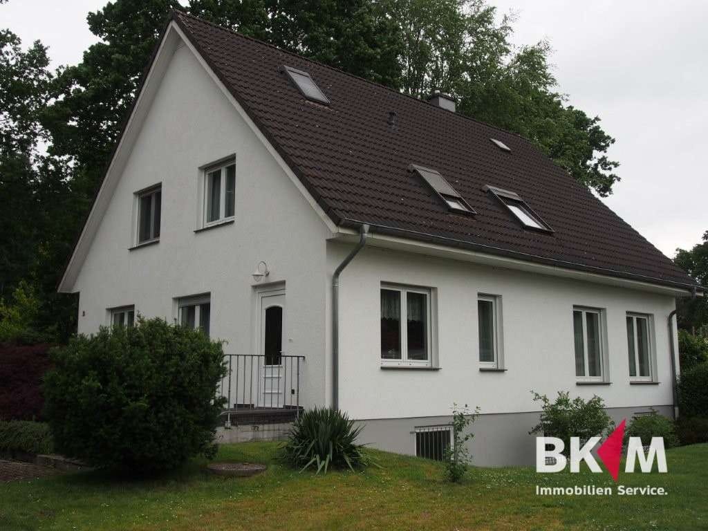 Immobilie in Hipstedt - Einfamilienhaus mit ehemaliger Tierarztpraxis - Bild 0