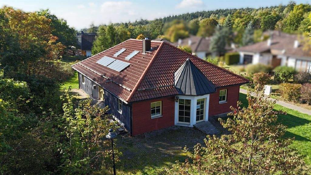 Immobilie in Frankenau - Ehemalige Kellerwald-Uhr - Ihr neues Ferienhaus im Herzen der Natur am Rande des Nationalparks Kellerwald - Bild 0