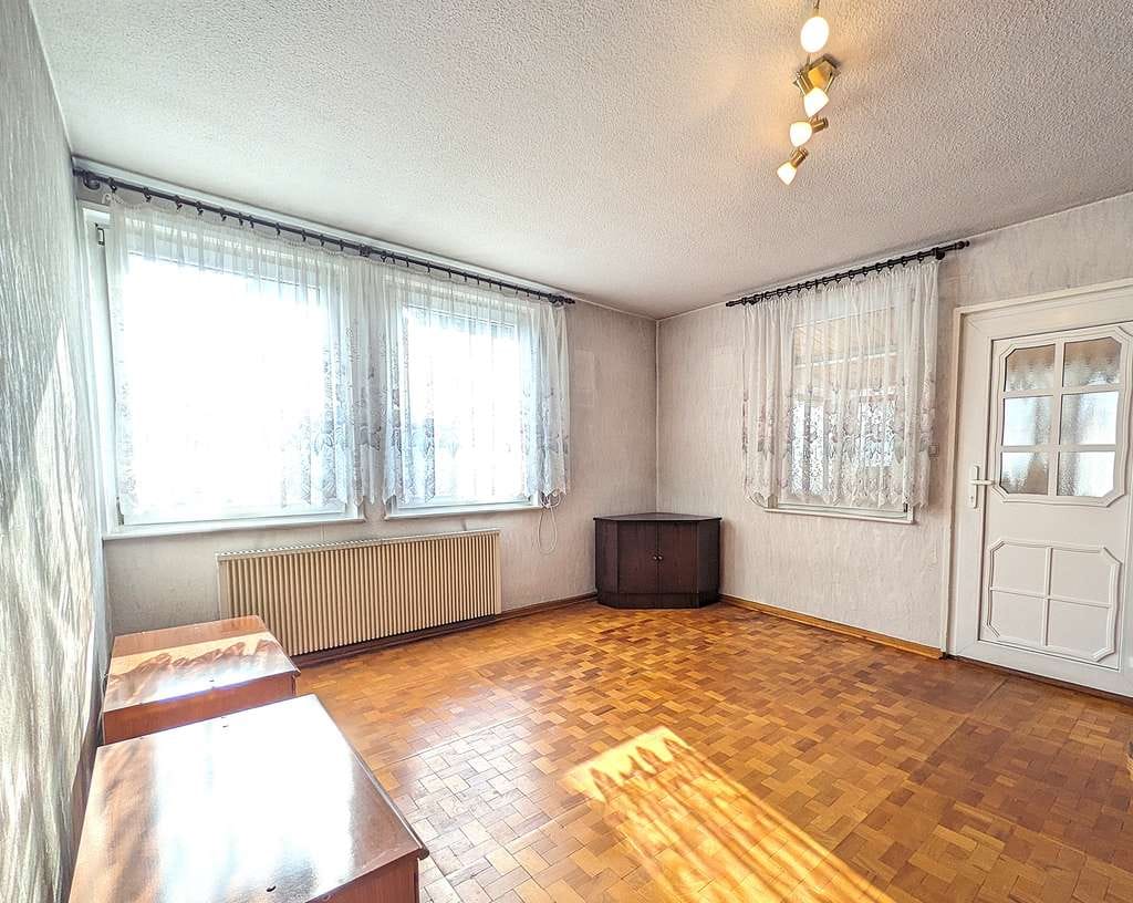 Immobilie in Lübben (Spreewald) - Einfamilienhaus und großzügiges Grundstück mit viel Potenzial in begehrtester Lage von Lübben - Bild 1