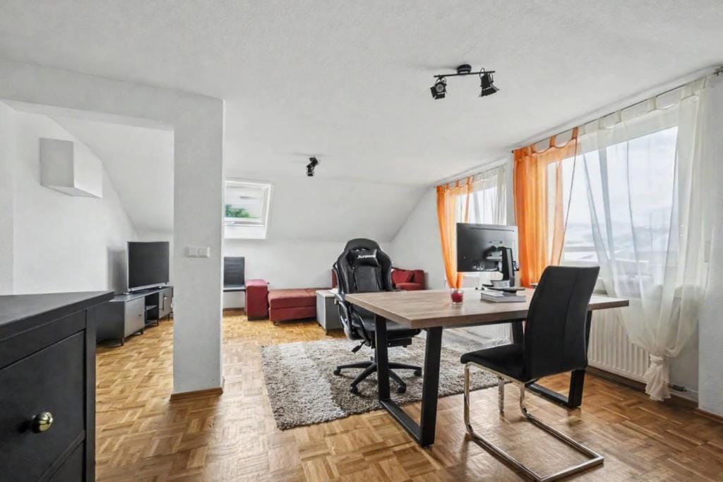 Immobilie in Neckartenzlingen - Dachgeschosswohnung in Neckartenzlingen - Bild 3