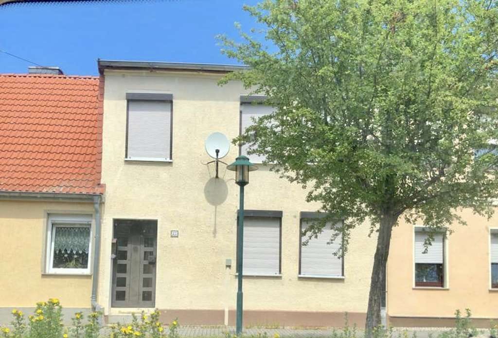 Immobilie in Barleben - Handwerker aufgepasst, teilsaniertes Reihenhaus in Topp-Lage von Barleben - Bild 0