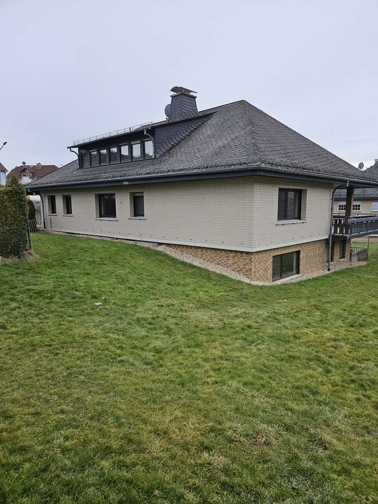Immobilie in Weilmünster - VIEL PLATZ IN LÄNDLICHER IDYLLE  * 2 Familienhaus * - Bild 0