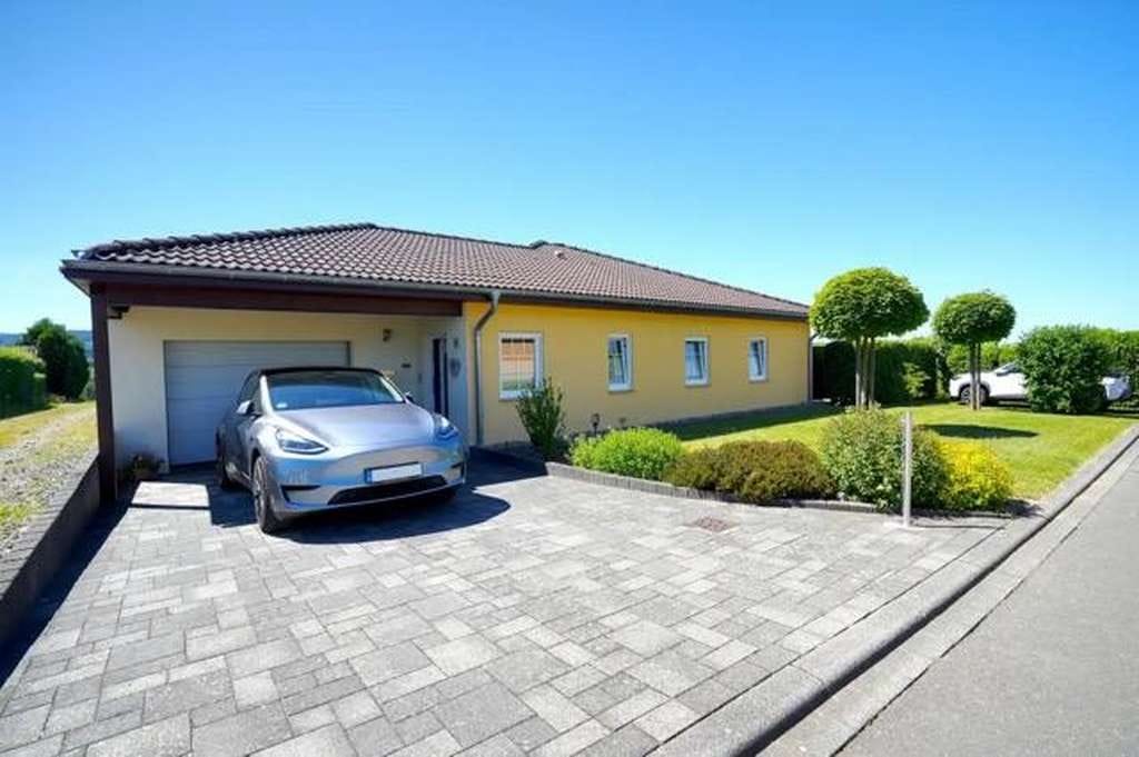 Immobilie in Rascheid - Moderner, freistehender Winkelbungalow in ruhiger Lage - Bild 1
