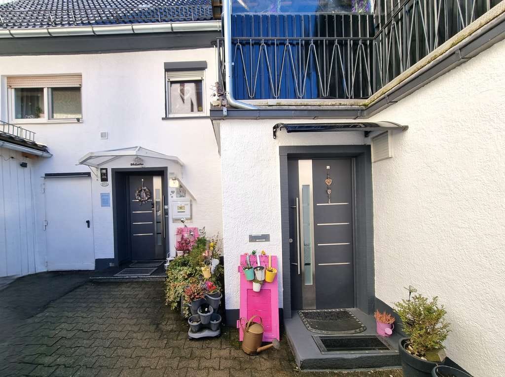 Immobilie in Sonnenbühl - Raumwunder: Wohn- und Geschäftshaus mit 3 Einheiten - Bild 4