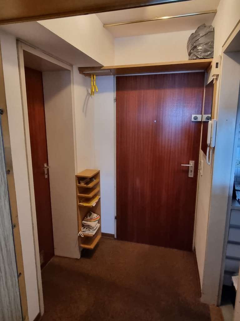 Immobilie in Weinstadt - Charmante 1-Zimmer Wohnung im 2. OG mit Garage in Weinstadt - Bild 0