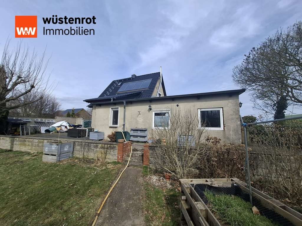 Immobilie in Treuenbrietzen - Ein Juwel in Marzahna. Gemütliche Atmosphäre im Haus in Kombination mit einem pflegeleichten Garten - Bild 3