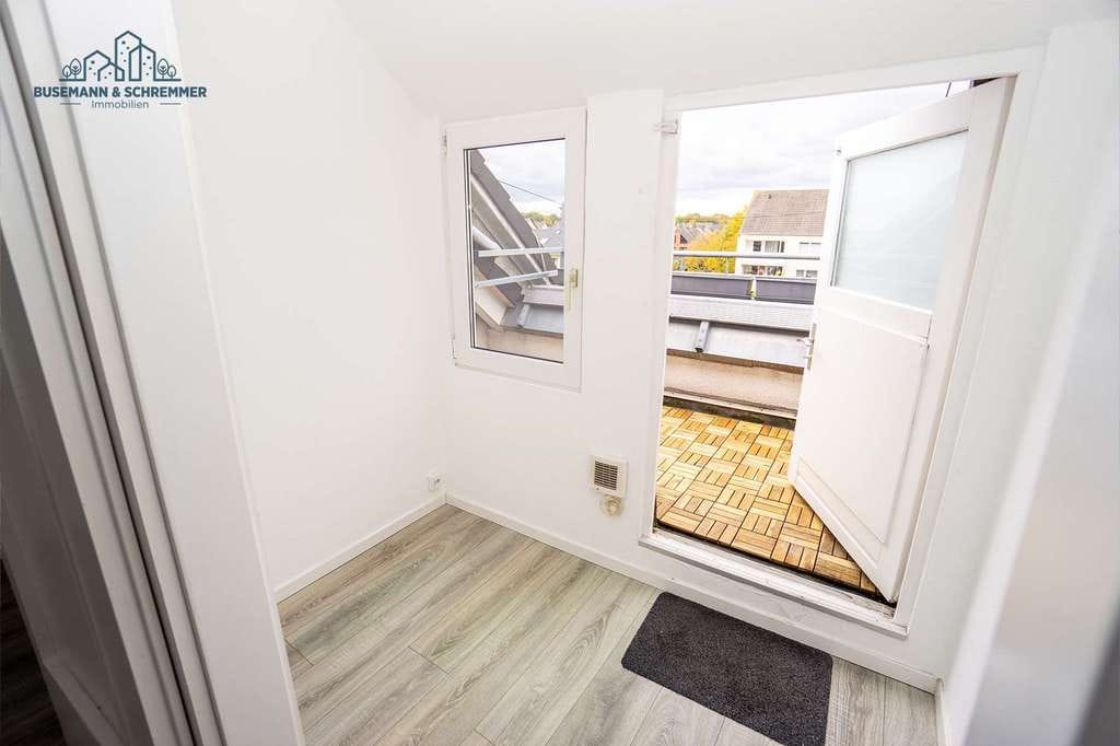 Immobilie in Langenhagen - Dachgeschosswohnung mit gemütlicher Dachterrasse in Langenhagen - Bild 3