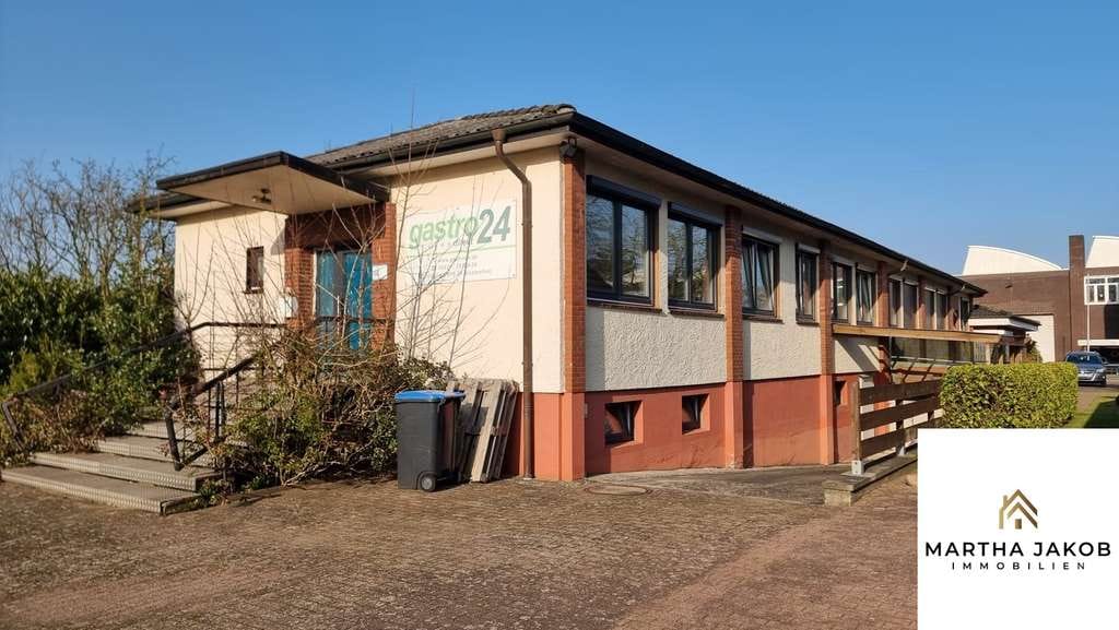 Immobilie in Delmenhorst - „Vielseitig nutzbare Gewerbeimmobilie in Delmenhorst – Büro, Praxis, Lager oder Umbau zum Haus“ - Bild 0
