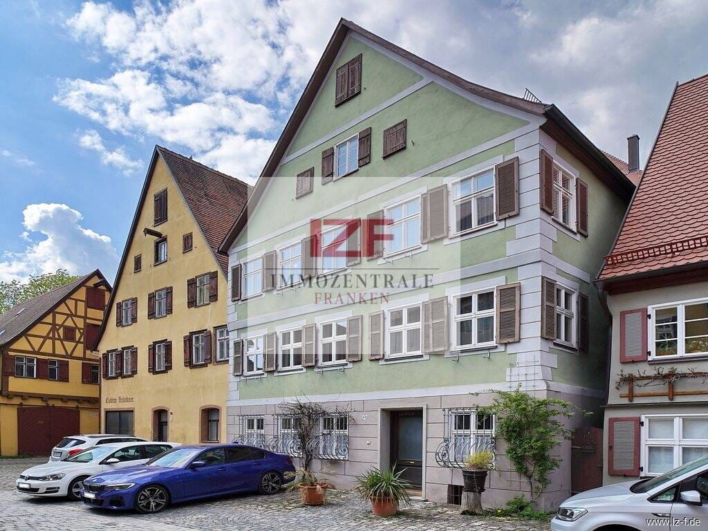 Immobilie in Dinkelsbühl - Historisches, aufgeteiltes Wohn- und Geschäftshaus mit Potenzial in Bestlage von Dinkelsbühl - Bild 0
