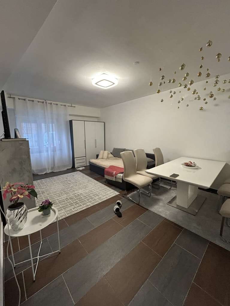 Immobilie in Völklingen - Vermietetes Appartement - App. E04 - in Mehrparteienhaus in Völklingen - zentrale Lage - zu verkaufe - Bild 3