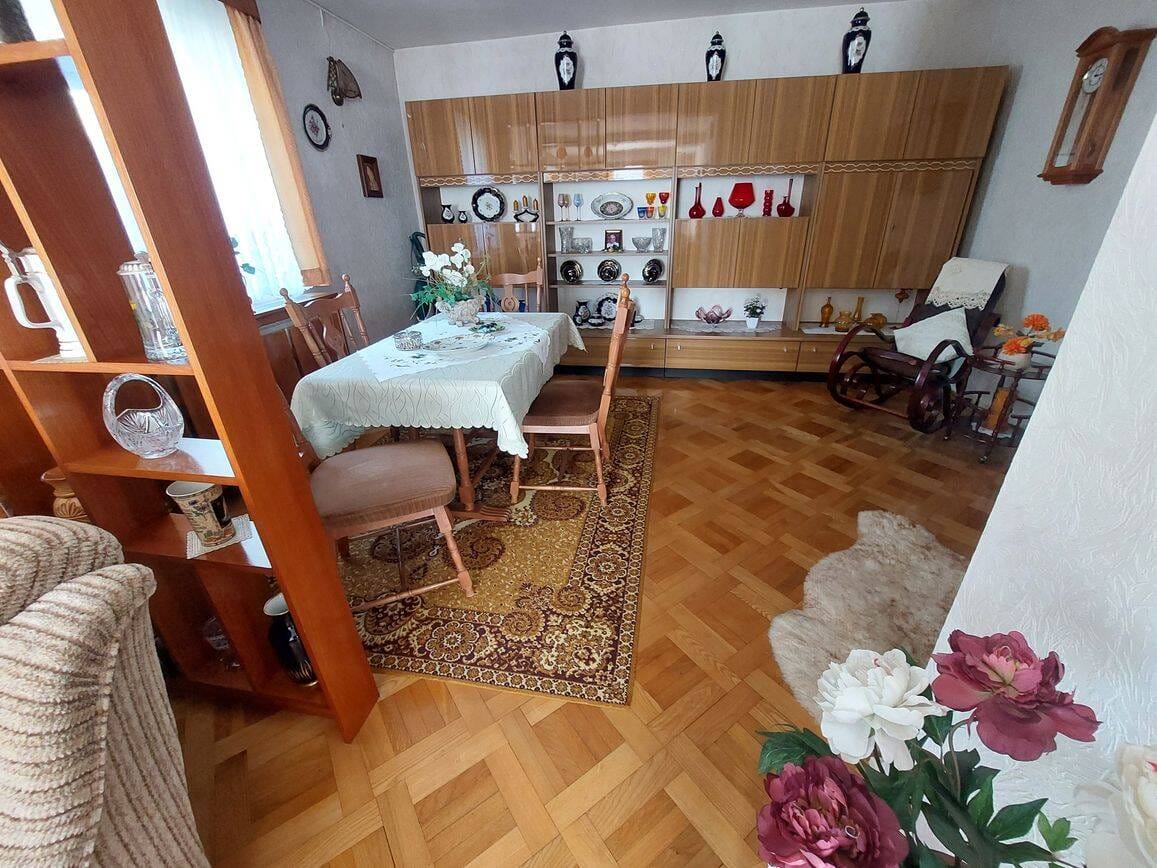 Immobilie in Neuhaus am Rennweg - Gepflegtes Einfamilienhaus - Bild 2