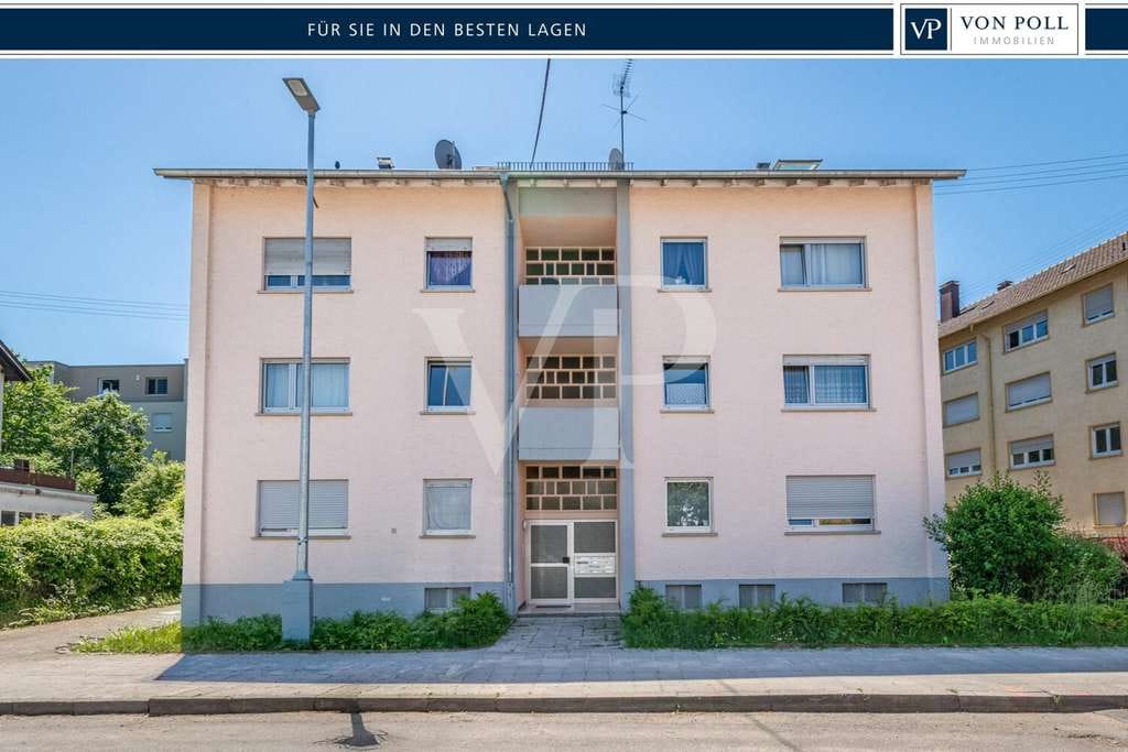 Immobilie in Karlsruhe - Charmante 2-Zimmer-Dachgeschosswohnung mit Potenzial - Bild 0
