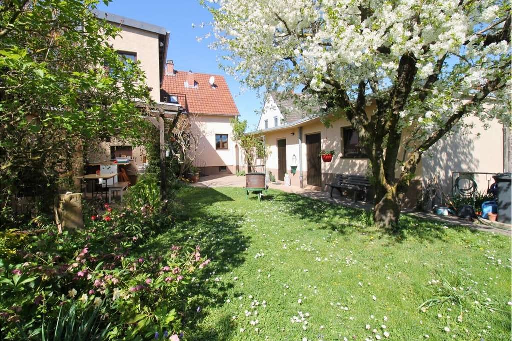 Immobilie in Großniedesheim - ++Einziehen und wohlfühlen mit großem Garten in ruhiger Lage++ - Bild 0