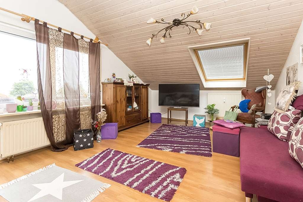 Immobilie in Sigmaringen - Am Stadtrand von Sigmaringen ... charmante Wohnung mit Balkon und viel Komfort - Bild 1