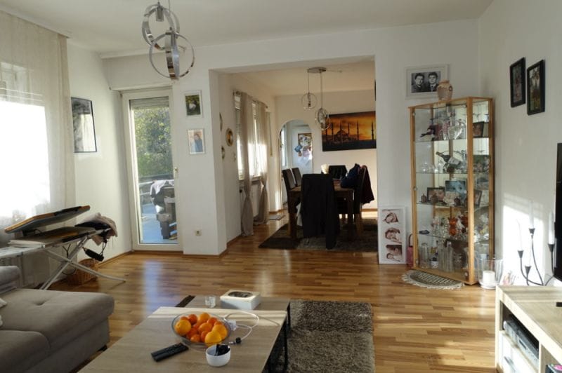 Immobilie in Fulda - FULDA: Mehrfamilienhaus 270 m2 mit sehr schönen Wohnungen, Grundstück, Terrasse - Bild 0