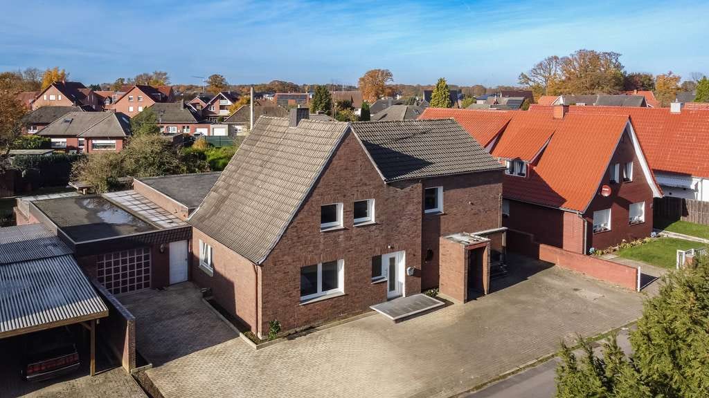 Immobilie in Quakenbrück - Großzügiges Wohnhaus mit zwei Einheiten und ehemaliger Gaststätte in ruhiger Lage - Bild 0