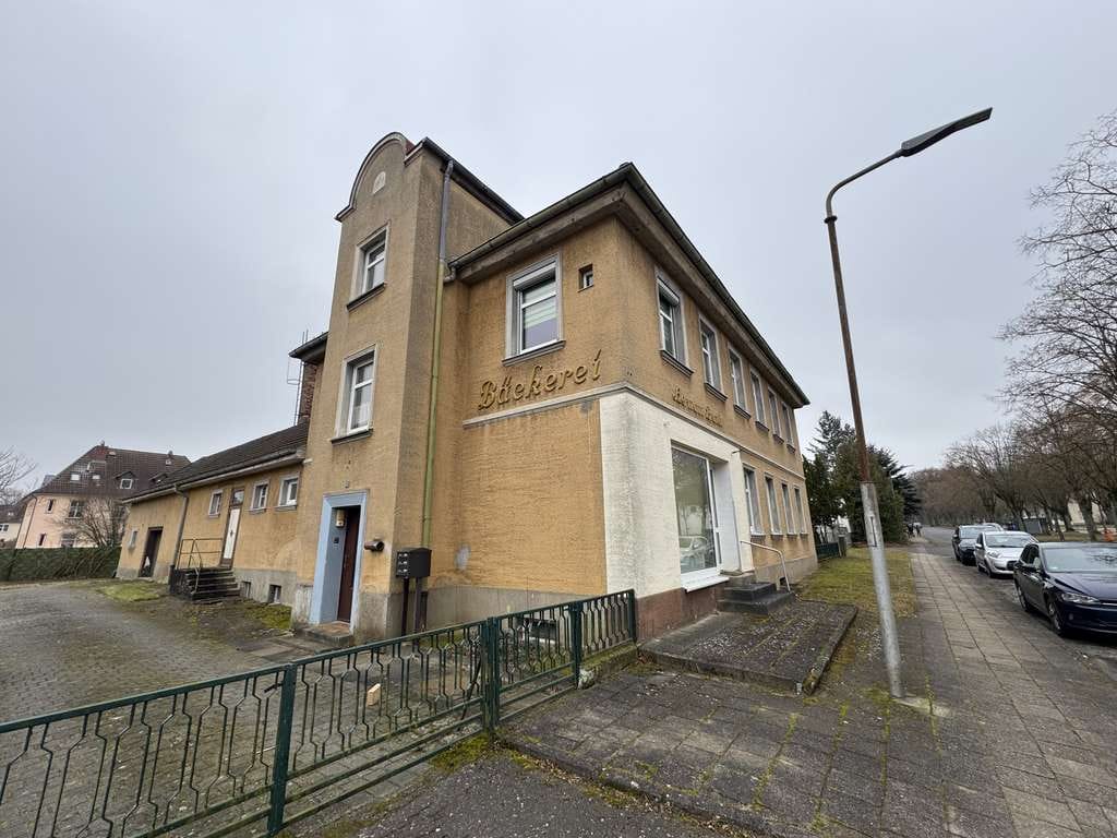 Immobilie in Demmin - Vertragsfreies Wohn- und Geschäftshaus mit Charme und Ausbaureserven in zentraler Lage - Bild 0