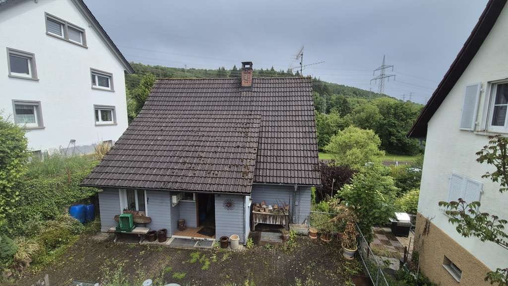 Immobilie in Waldshut-Tiengen - Gurtweil: Einfamilienhaus zur Kernsanierung - Bild 0
