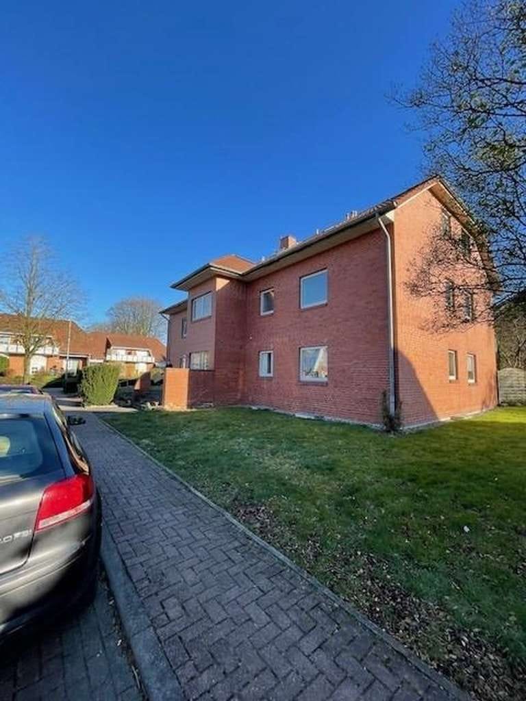 Immobilie in Burweg - 8-Familienhaus mit solider Rendite - Bild 0