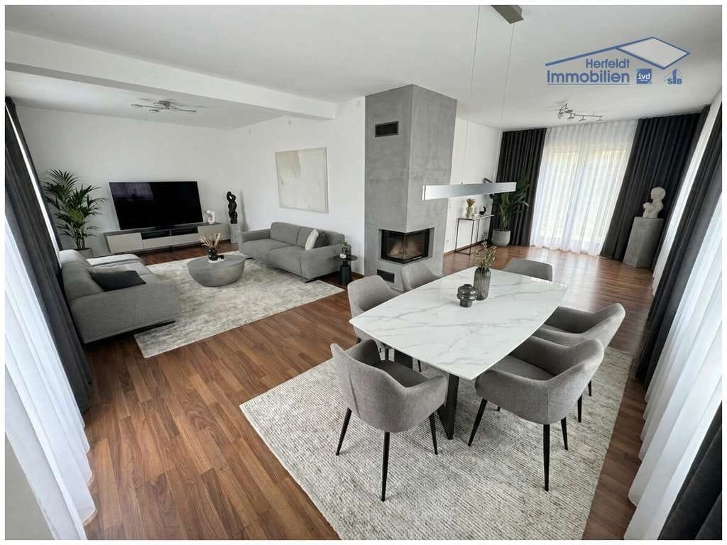 Immobilie in Marktoberdorf - Geräumiges Zweifamilienhaus mit Dachterrasse und viel Potenzial für Familien - teilrenoviert - Bild 4