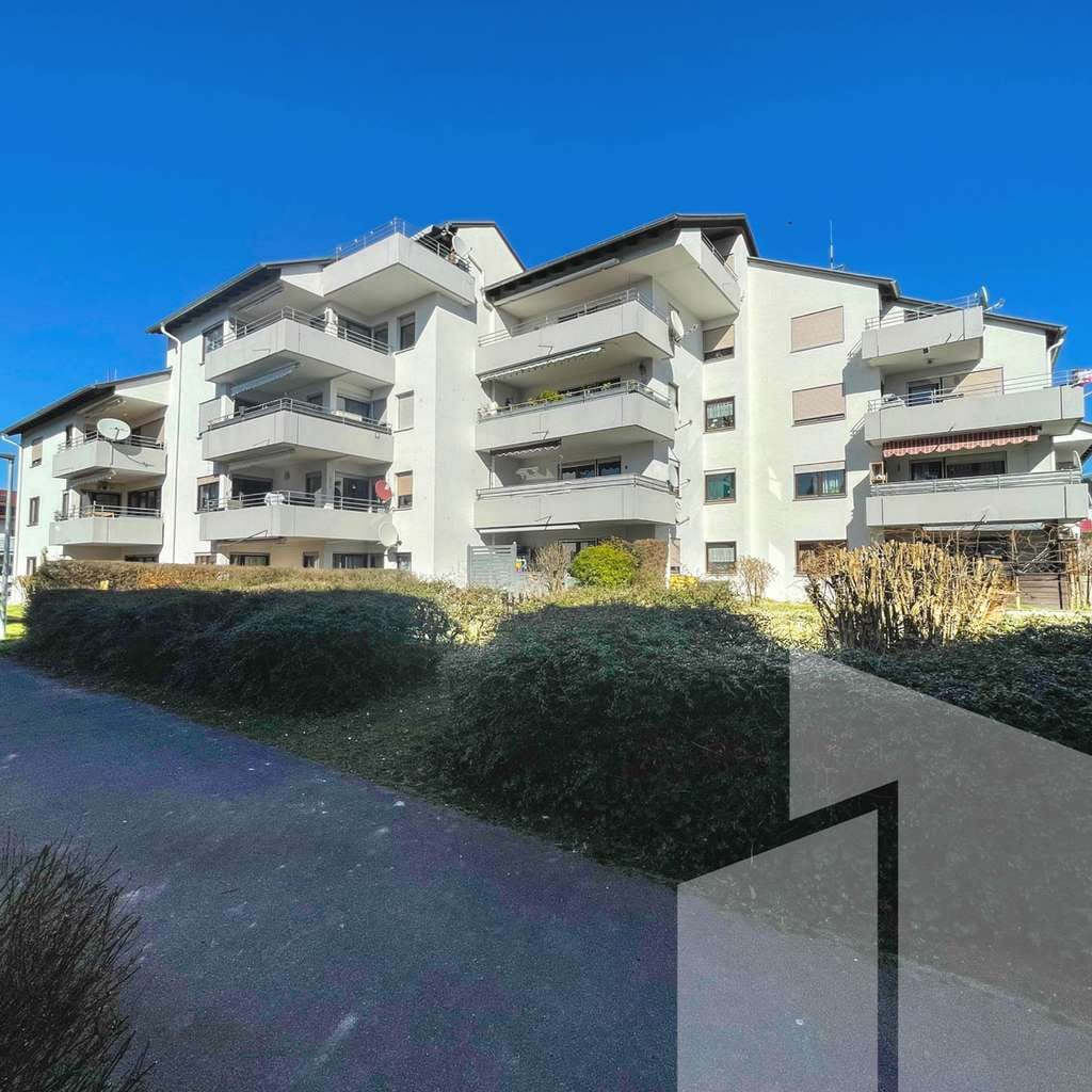 Immobilie in Riederich - Attraktive 2,5-Zimmer Wohnung mit Dachterrasse und Weitblick in Riederich - Bild 0