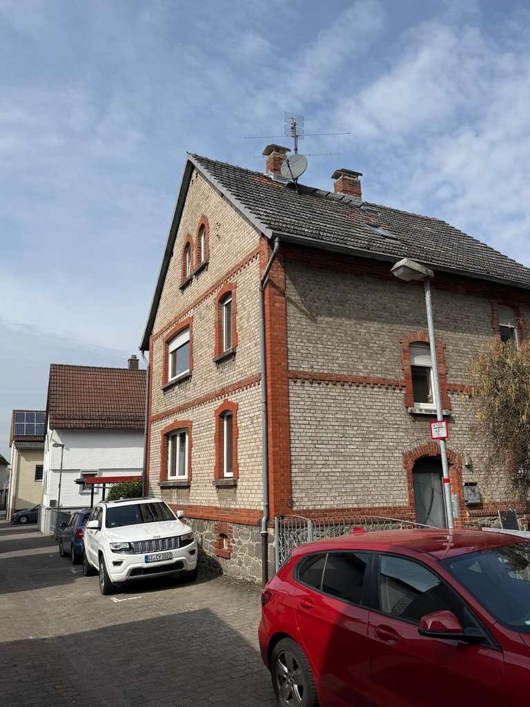 Immobilie in Buseck - Geräumiges Einfamilienhaus mit 7 Zimmern in Buseck - Bild 0