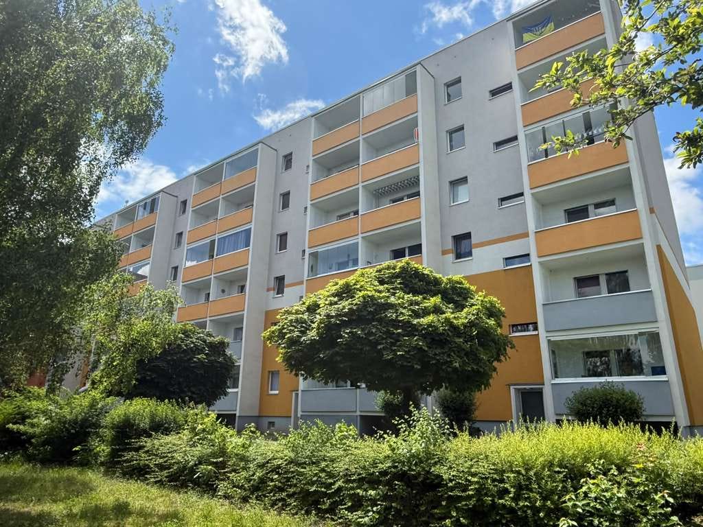 Immobilie in Wernigerode - 3-Raum-Eigentumswohnung mit Balkon und Duschbad - Bild 0