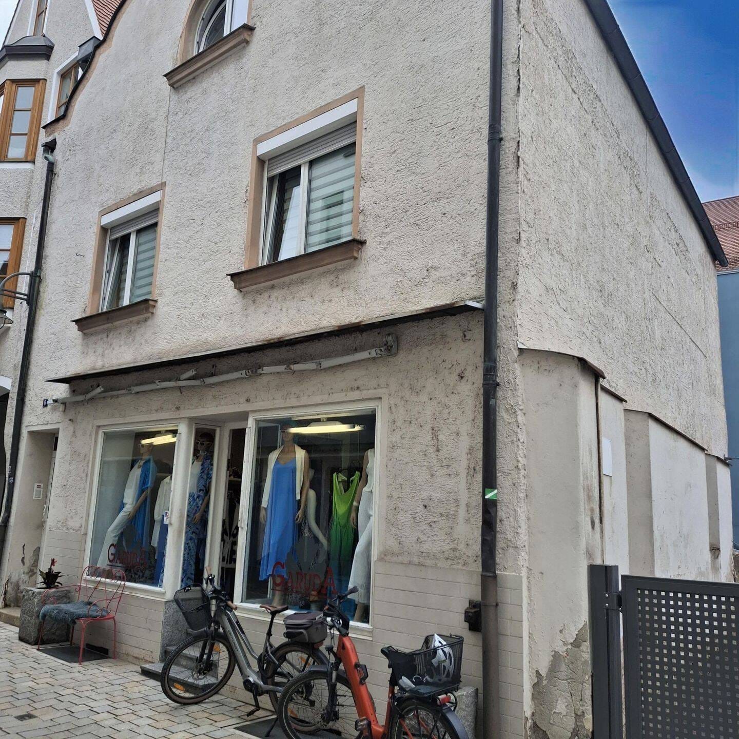Immobilie in Schwandorf - Schnuckeliges Wohn- und Geschäftshaus in der zentralen Innenstadt von Schwandorf - Bild 2