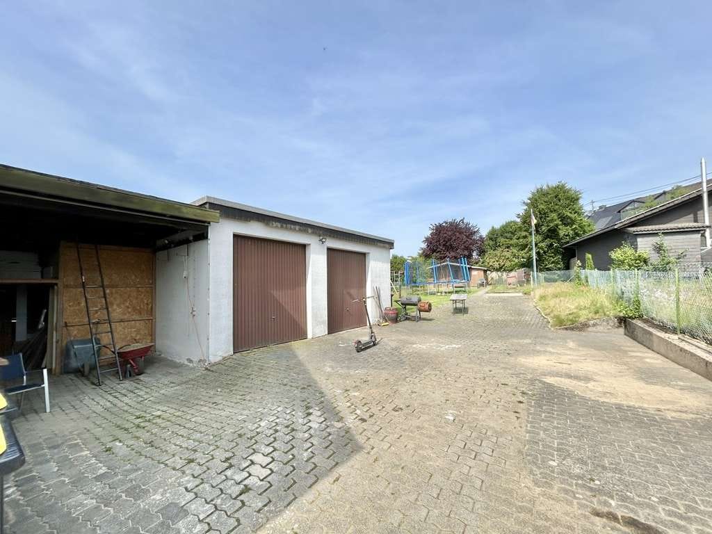Immobilie in Kroppach - **Modernisiertes Einfamilienhaus mit viel Platz in familienfreundlicher Lage von Kroppach** - Bild 4