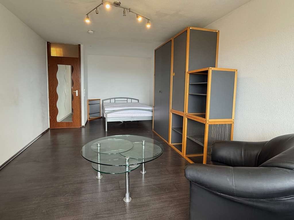 Immobilie in Esslingen am Neckar - 1 Zi. ETW mit Balkon & TG-Stellplatz - Bild 4