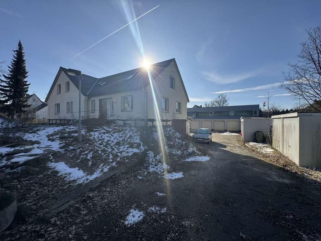 Immobilie in Adelheidsdorf - 7 Parteien Mehrfamilienhaus mit 11 Garagen in Adelheidsdorf - Bild 0