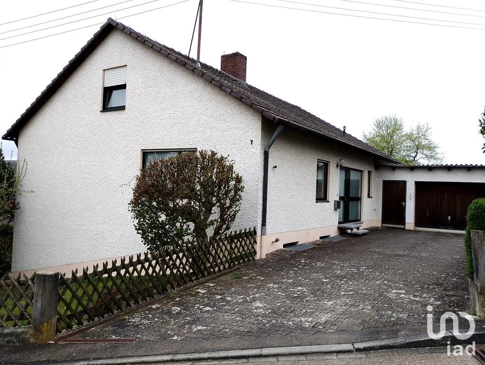 Immobilie in Lutzingen - Raum für Wachstum: Haus mit Ausbaureserve für Ihre Familie in idyllischer Umgebung - Bild 0