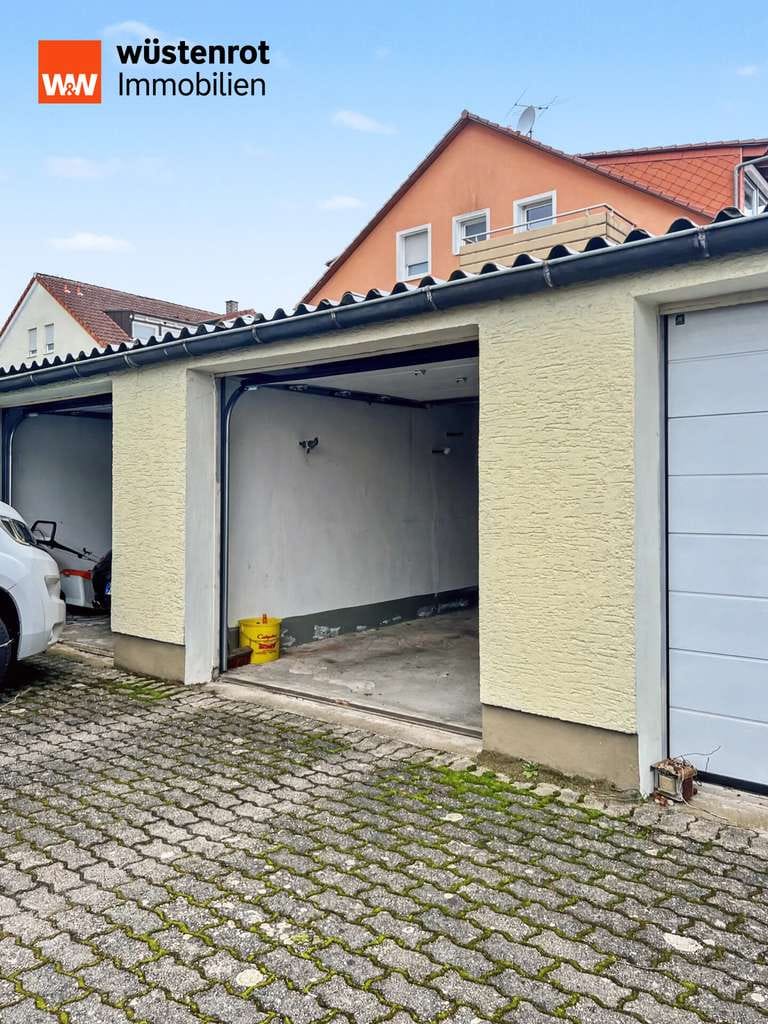 Immobilie in Ettlingen - 3-Familienhaus mit schönem Garten + 3 Garagen in ruhiger Lage (Bruchhausen) - Bild 4