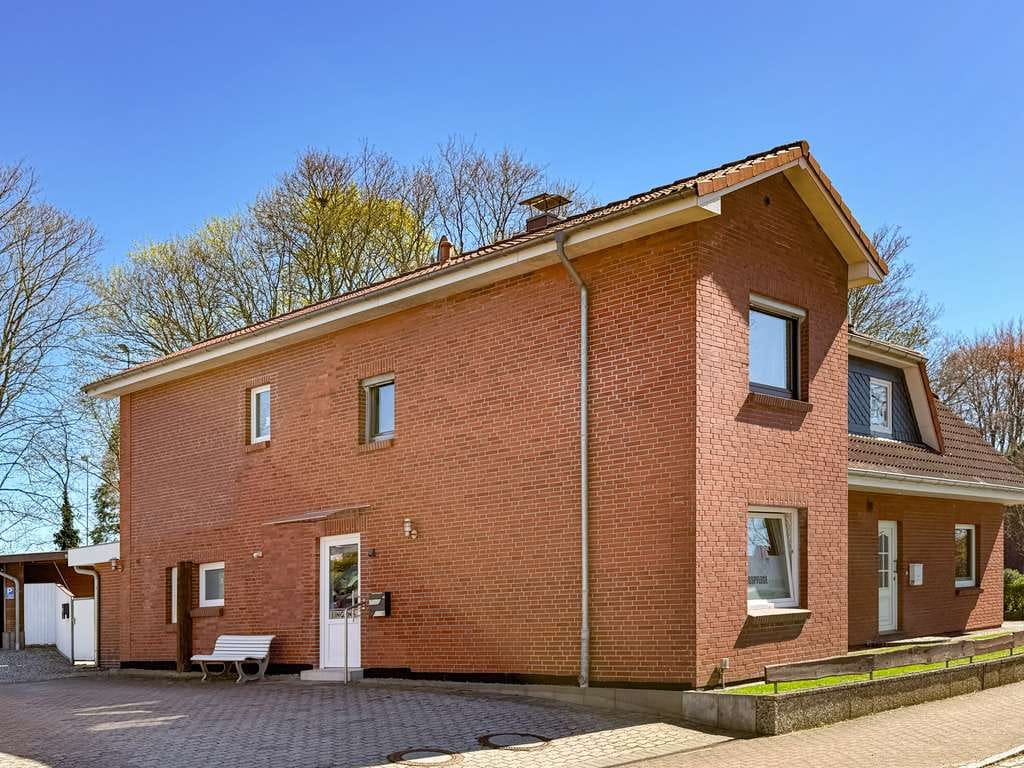 Immobilie in Dörphof - Refugium in Zentrumslage: Vielfältiges EFH mit ELW auf eingewachsenem Grundstück - Bild 1
