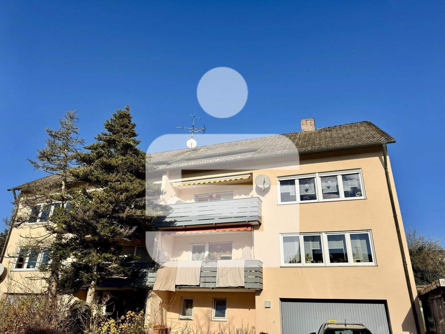 Immobilie in Winkelhaid - Wohnen mit Weitblick in Metropolnähe! Dachgeschosswohnung in Winkelhaid, Nürnberger Land - Bild 0
