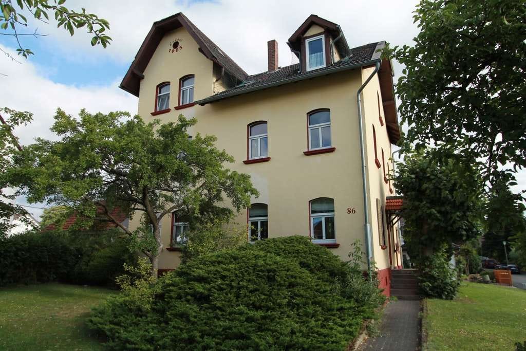 Immobilie in Kassel - historisches 3-Familienhaus in der Weststadt in Top-Wohnlage von Harleshausen - Bild 0