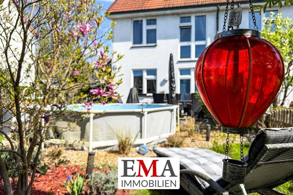 Immobilie in Brieselang - Attraktive Doppelhaushälfte mit zwei vermieteten Maisonettewohnungen - Bild 0
