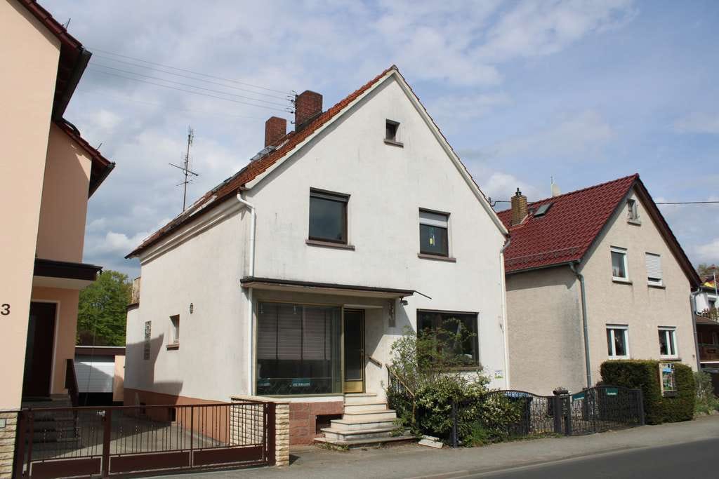 Immobilie in Dreieich - Zwei Häuser auf einem Grundstück! 
Ideal für Selbstnutzer und Kapitalanleger in Dreieich-Götzenhain - Bild 3