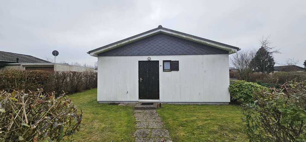 Immobilie in Warwerort - Büsum/Warwerort: Kleines Ferienhaus am Nordseedeich auf Eigenland! - Bild 2