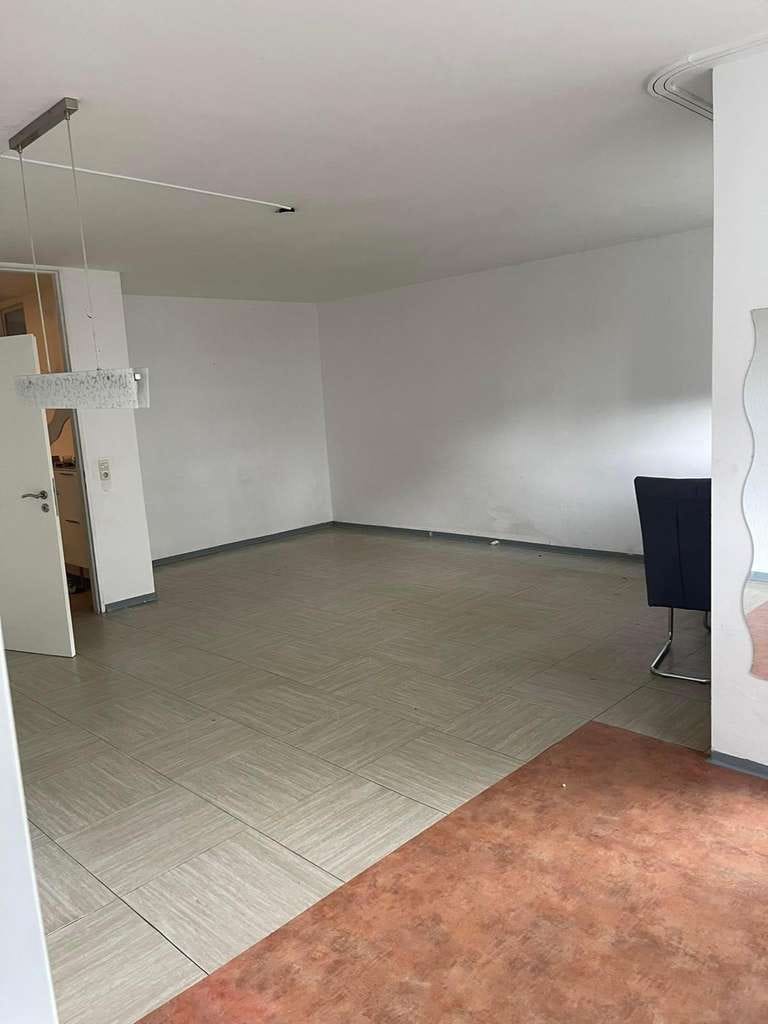Immobilie in Leverkusen - 3 Zimmer ETW mit Balkon und Stellplatz - Bild 1