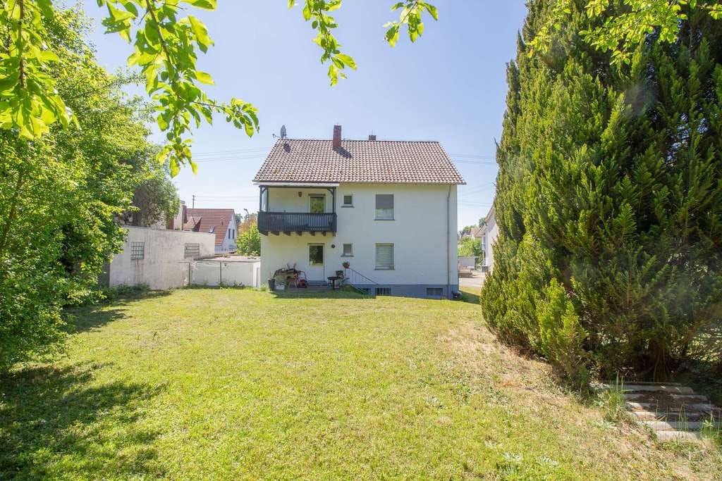 Immobilie in Scheer - Großzügiges Zweifamilienhaus mit parkähnlichem Grundstück & Bauplatz - Bild 0