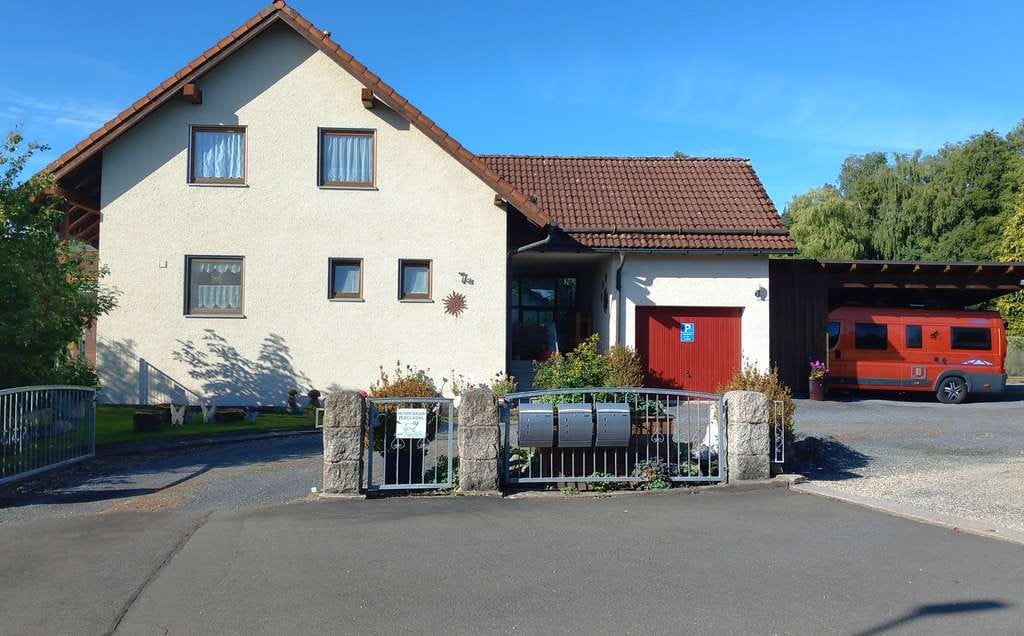 Immobilie in Tröstau - Naturparadies mit eigenem Weiher, Bauplatz, 5.000 qm Grund - Bild 3